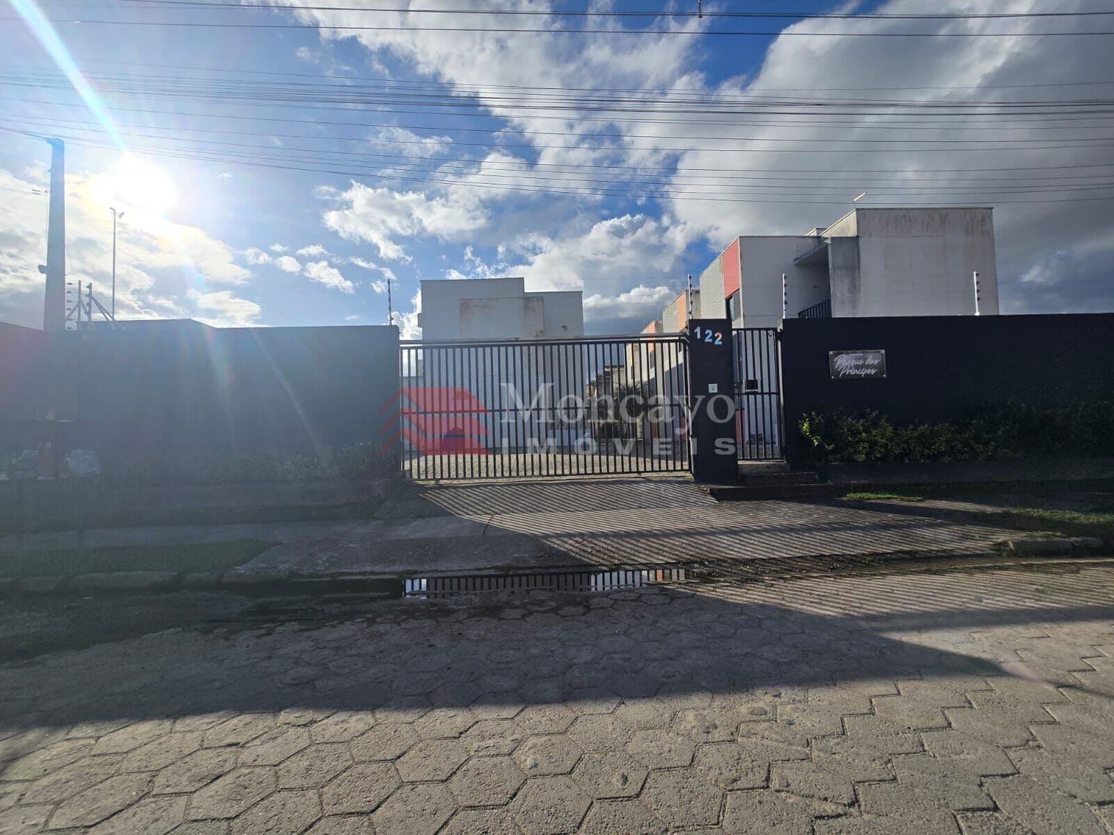 Sobrado em Condomínio para locação no Pontal de Santa Marina, Caraguatatuba
