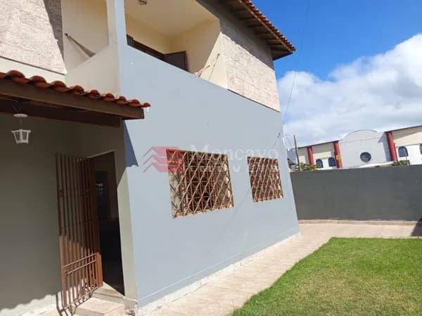 Sobrado com 3 quartos para venda no Indaiá.