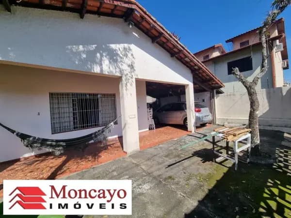 Casa com 3 suítes e edícula para venda na Martim de Sá, Caraguatatuba - SP.