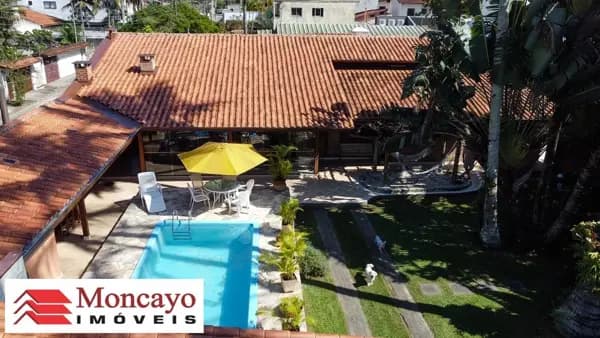 Casa rústica para venda na Praia das Palmeiras, Caraguatatuba