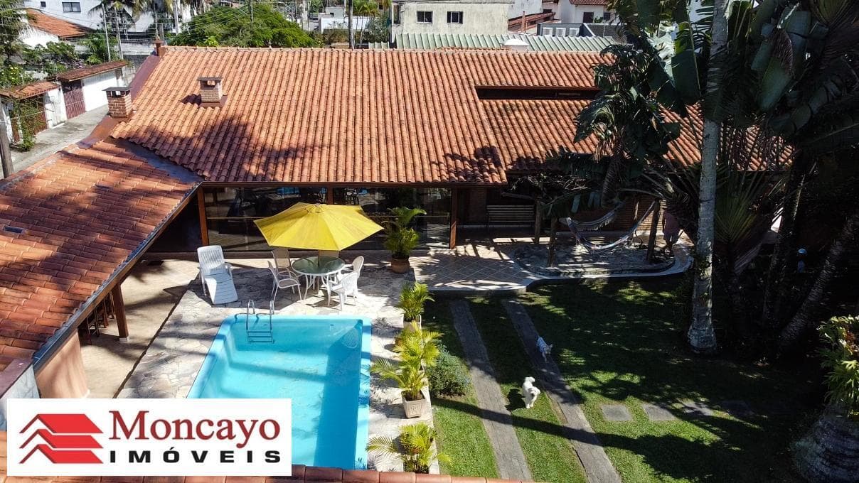 Casa rústica para venda na Praia das Palmeiras, Caraguatatuba