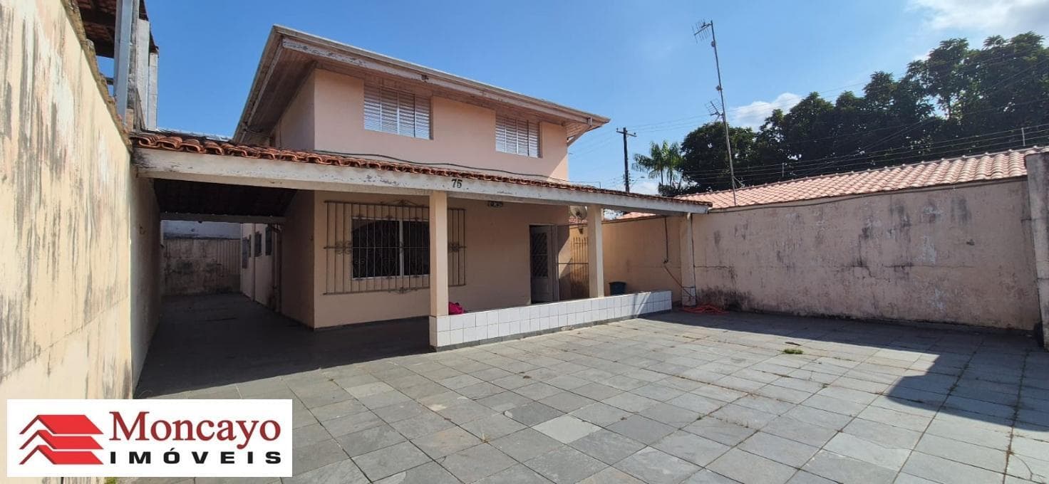 Sobrado com 5 quartos para venda no Poiares, Caraguatatuba - SP.