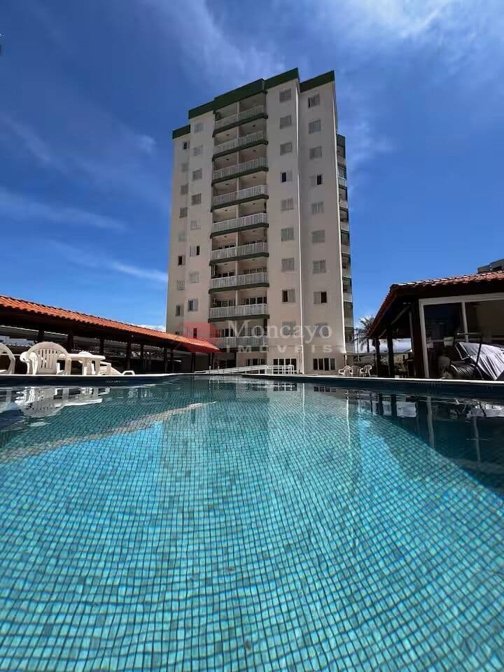 Apartamento com 2 quartos no Jardim Aruan.