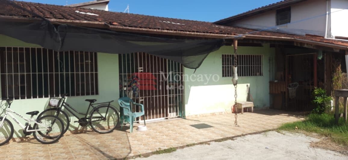 Casa tipo edícula com 2 quartos para venda no Indaiá, Caraguatatuba - SP.