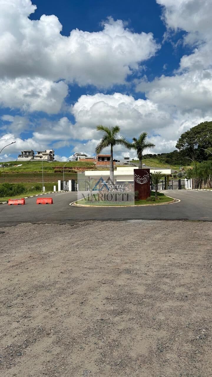Terreno à Venda no Condomínio Lamis – Atibaia/SP | Vista Panorâmica para Área Verde