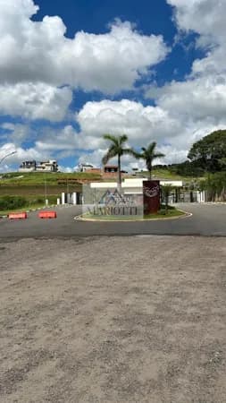 Terreno à Venda no Condomínio Lamis – Atibaia/SP | Vista Panorâmica para Área Verde