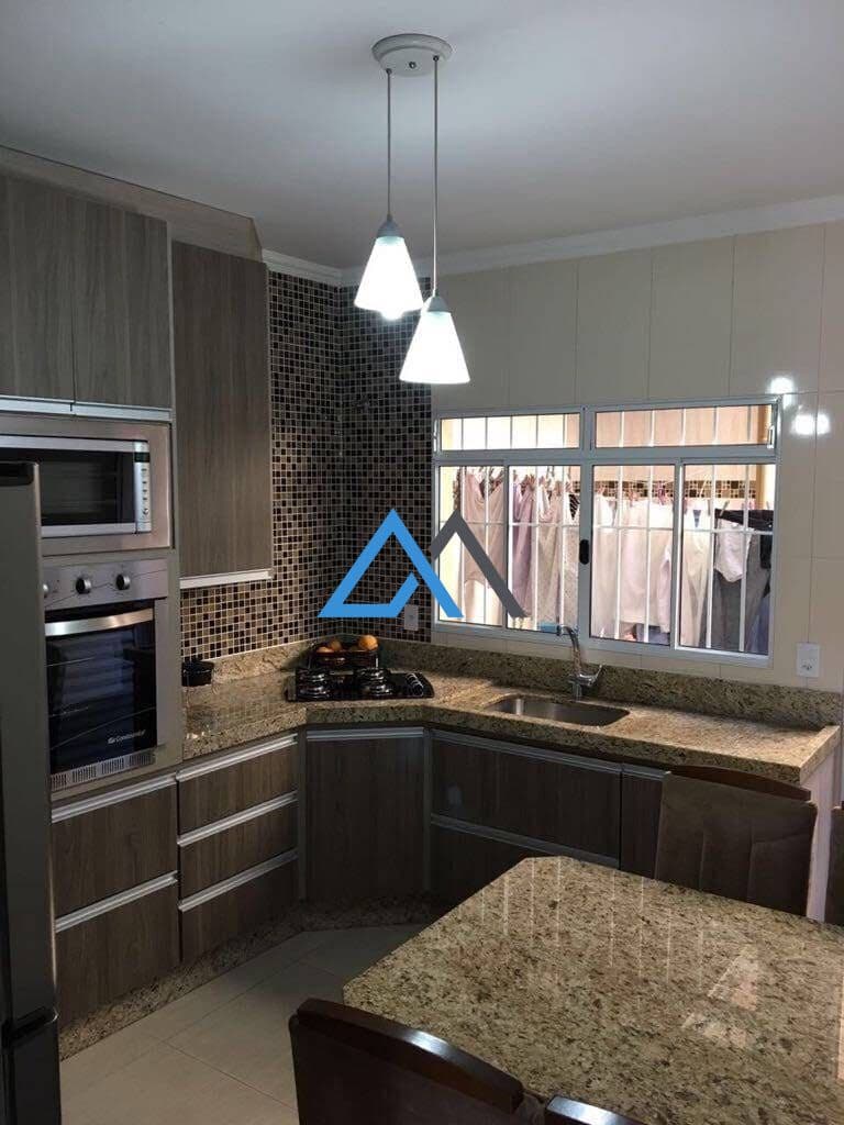 Sobrado para financiamento bancário em Bragança Paulista à Venda - Preço: R$ 395.000,00