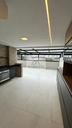 Apartamento Garden à Venda – Living Clássico Barra Funda | 121 m²
