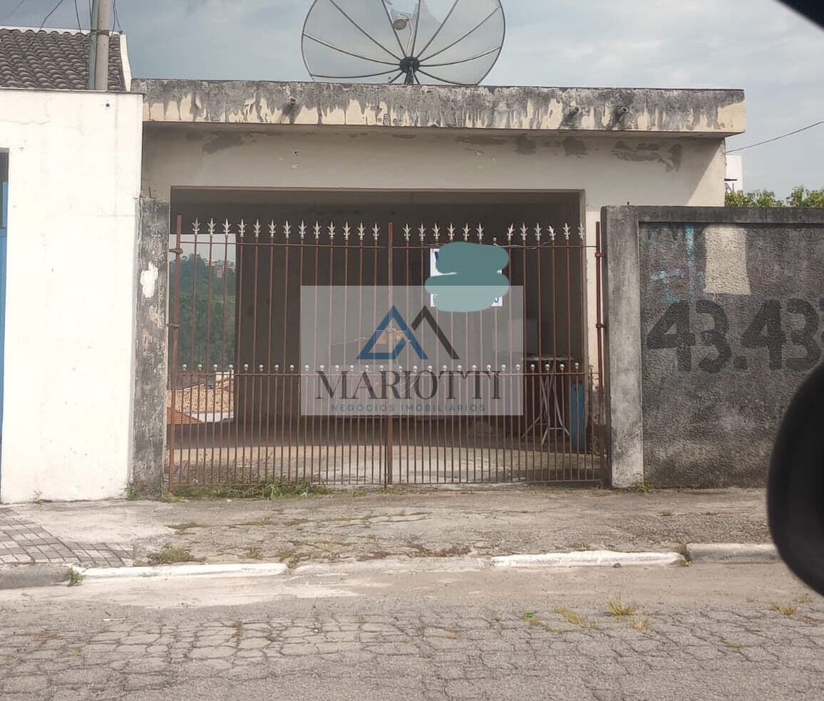 Casa à Venda no Bairro Santo Antônio - Caieiras - SP