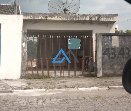 Casa à Venda no Bairro Santo Antônio - Caieiras - SP