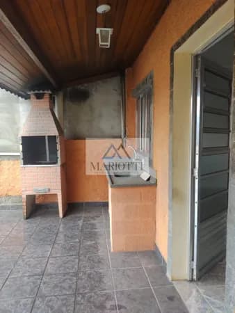 Imóvel Misto: Casa, 2 Residências e Ponto Comercial à Venda em Mairiporã - SP