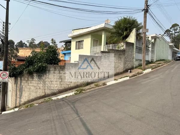 Casa em Caieiras - 4 Dormitórios, 4 Vagas, R$ 550.000 - Caieiras/SP