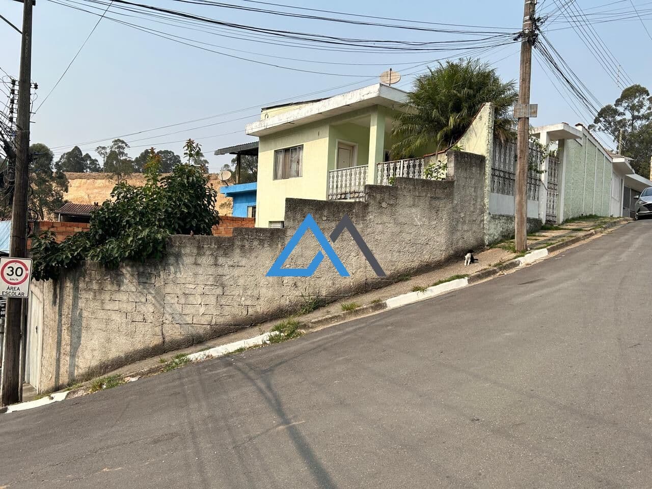 Casa em Caieiras - 4 Dormitórios, 4 Vagas, R$ 550.000 - Caieiras/SP