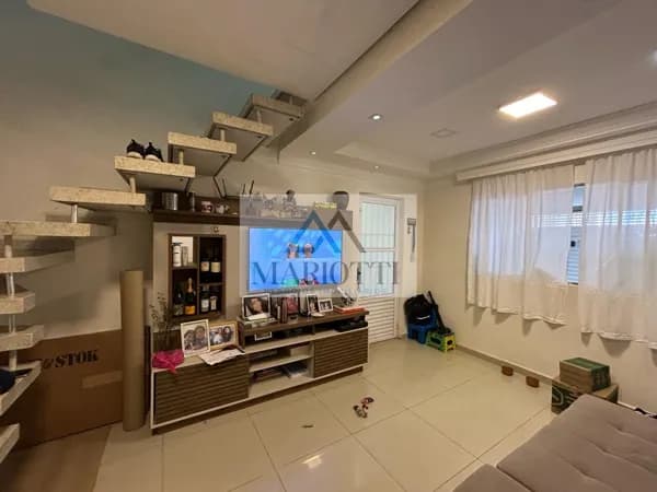 Casa no Jardim Buenos Aires, Francisco Morato - R$ 345.000