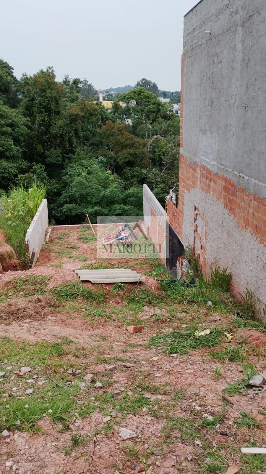 Terreno à venda em excelente localização no bairro Santa Gertrudes, em Jundiaí.