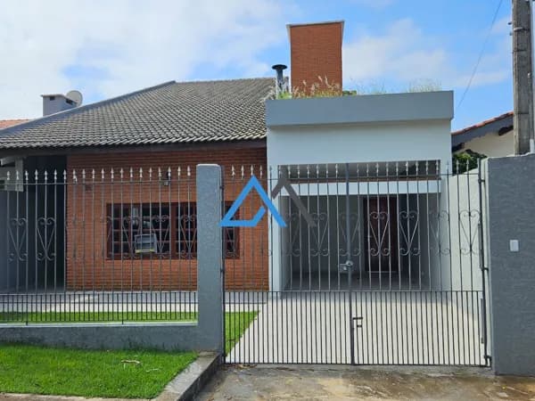Casa em Atibaia – 6 Dormitórios, Edícula e Vista Pedra Grande- Atibaia/SP