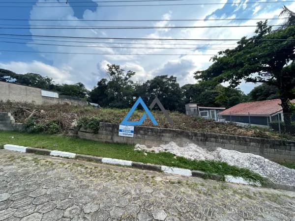 Terreno em residencial 400 m² R$ 240 MIL em Mairiporã-SP