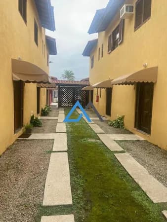 Sobrado à Venda em Bertioga - SP