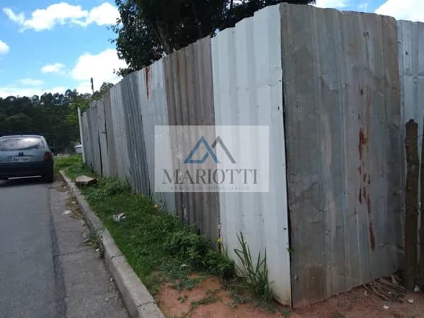 Terreno à Venda em Terra Preta - 300m²