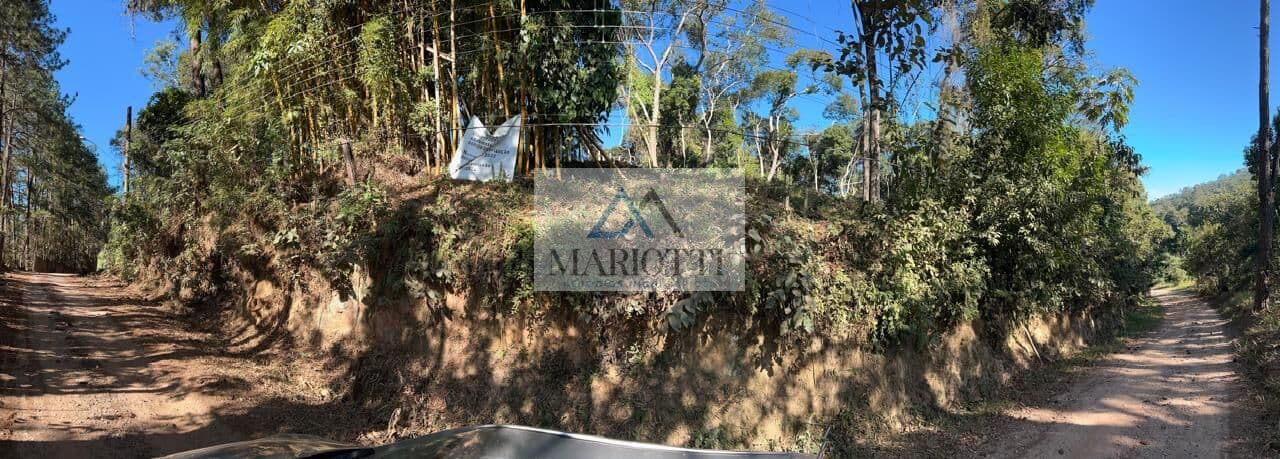 Terreno no Condomínio Cinco Lagos com 2.714 m² - Mairiporã/SP
