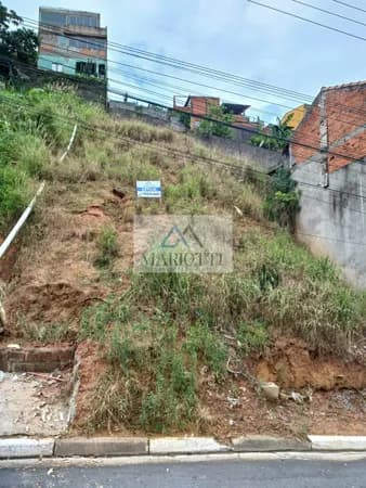 Terreno à Venda no Bairro Serpa - Caieiras/SP