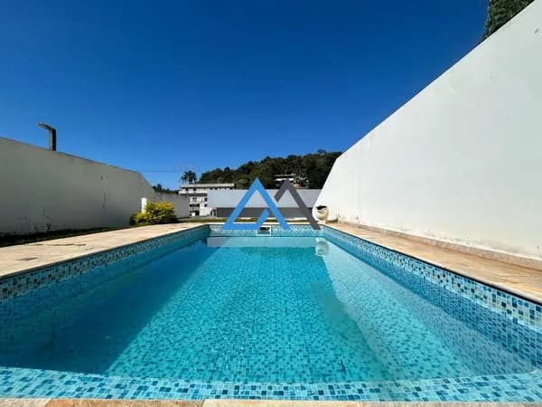 Casa com 3 dormitórios e piscina à venda, 131 m² por R$ 650.000,00 - Mairiporã/SP