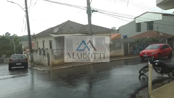 Terreno Comercial à Venda - Centro de Senador Amaral/MG