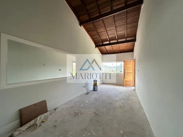 Casa dentro de residencial com 3 dormitórios à venda R$ 650.000 em Mairiporã-SP