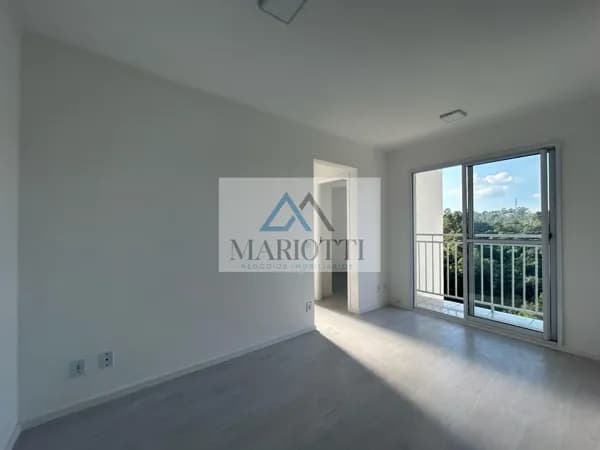 Apartamento à Venda com 2 quartos em Franco da Rocha