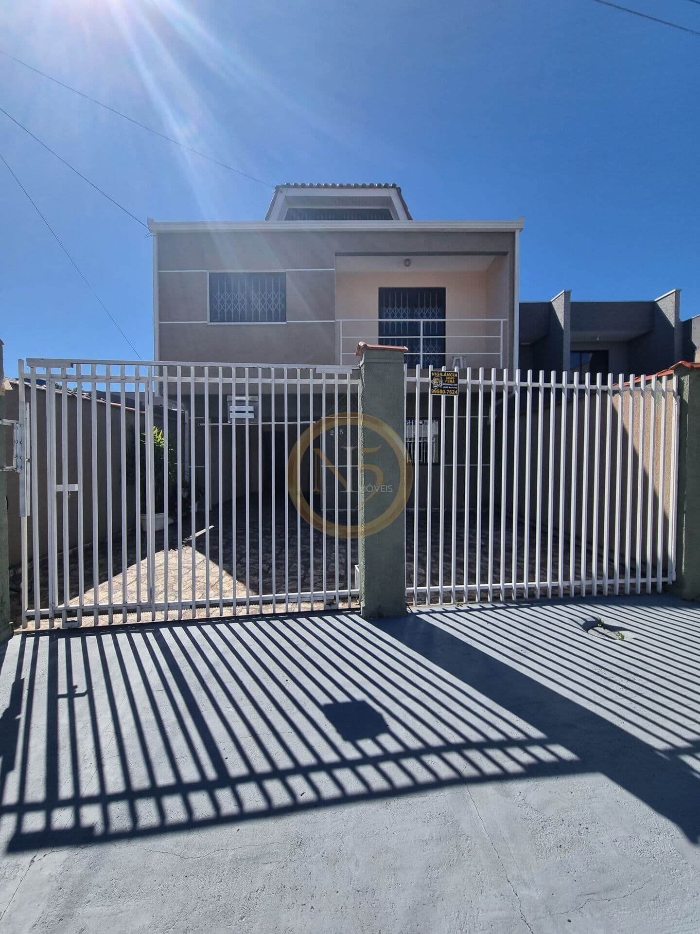 SOBRADO TRIPLEX 4 QUARTOS COM EDÍCULA - UBERABA - CURITIBA