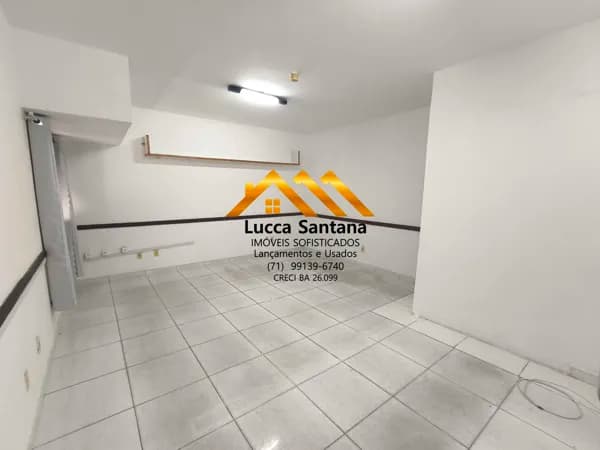 Vendo Sala Comercial na Pituba Av Paulo VI.