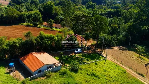 🏡 Casa à venda com excelente espaço e construção recente!