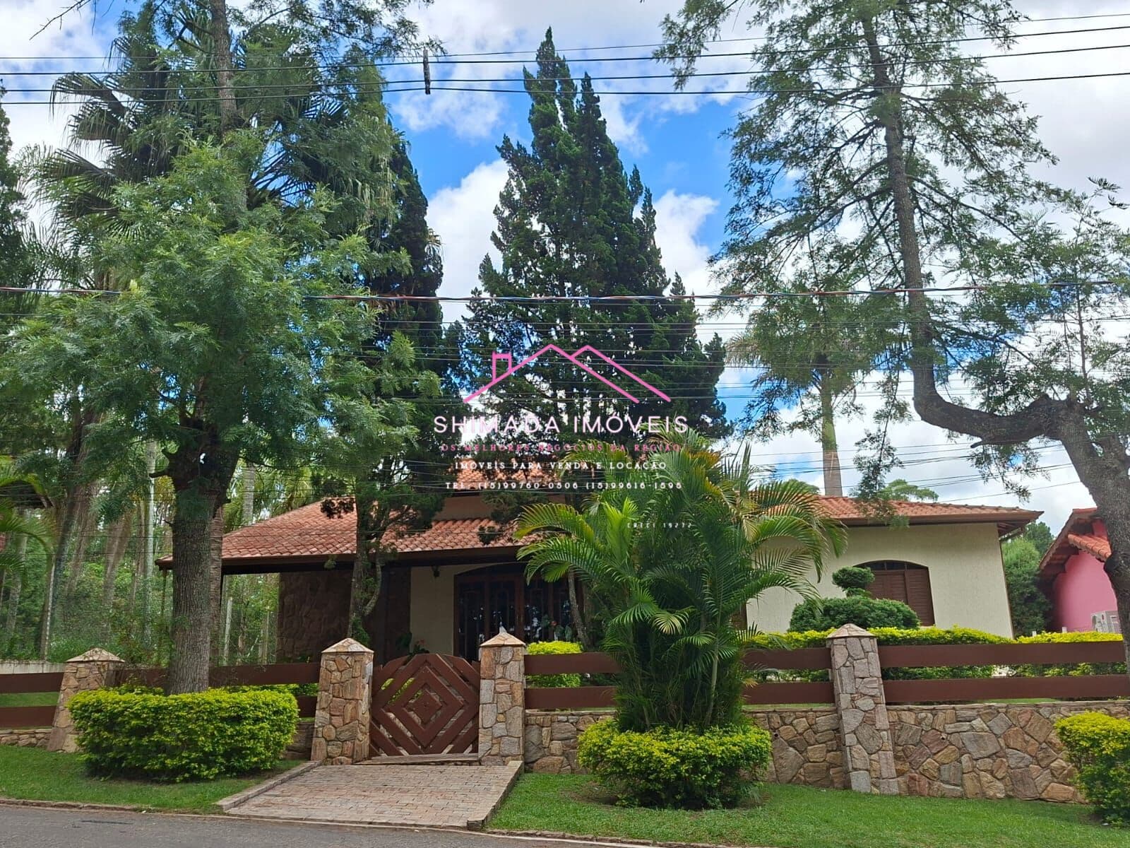 Alto Padrão em Ibiúna — Casa com Piscina e Lazer Completo