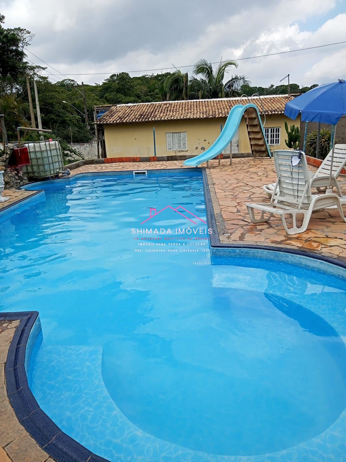 Casa para hóspedes com um quarto, sala, cozinha e um banheiro.
Ótimo topografia
Piscina em vinil