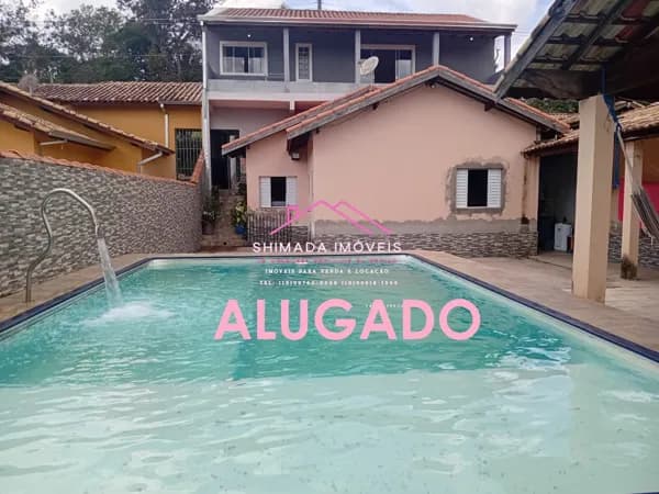 🏊♂️ Chácara para Aluguel com Piscina, Amplo Espaço e Excelente Localização