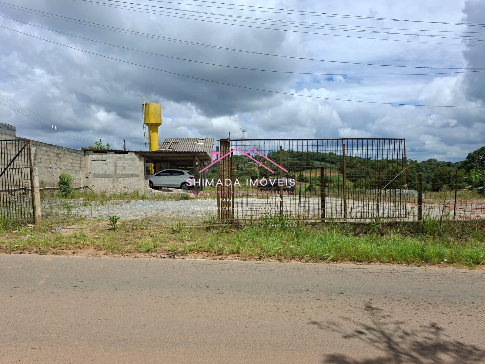 🚨 Oportunidade! Terreno Plano de 1.000 m² à Beira da Rodovia em Ibiúna – R$ 150 mil