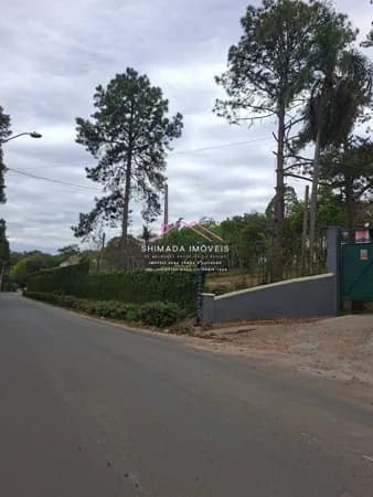 Casa Porteira fechada na rota do vinho - São Roque
