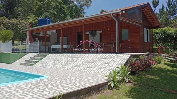 Chácara com ótima estrutura