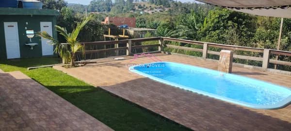 💰 Oportunidade em Ibiúna – Chácara Completa com Pomar e Piscina