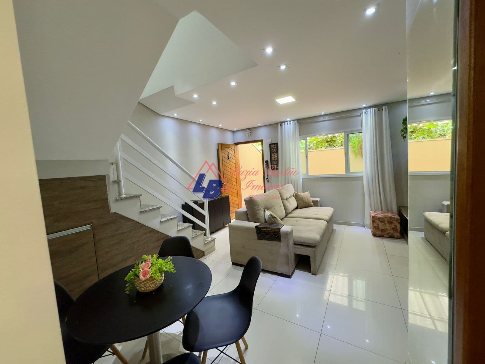 Excelente Sobrado Condominio Fechado - Vila Curuça.