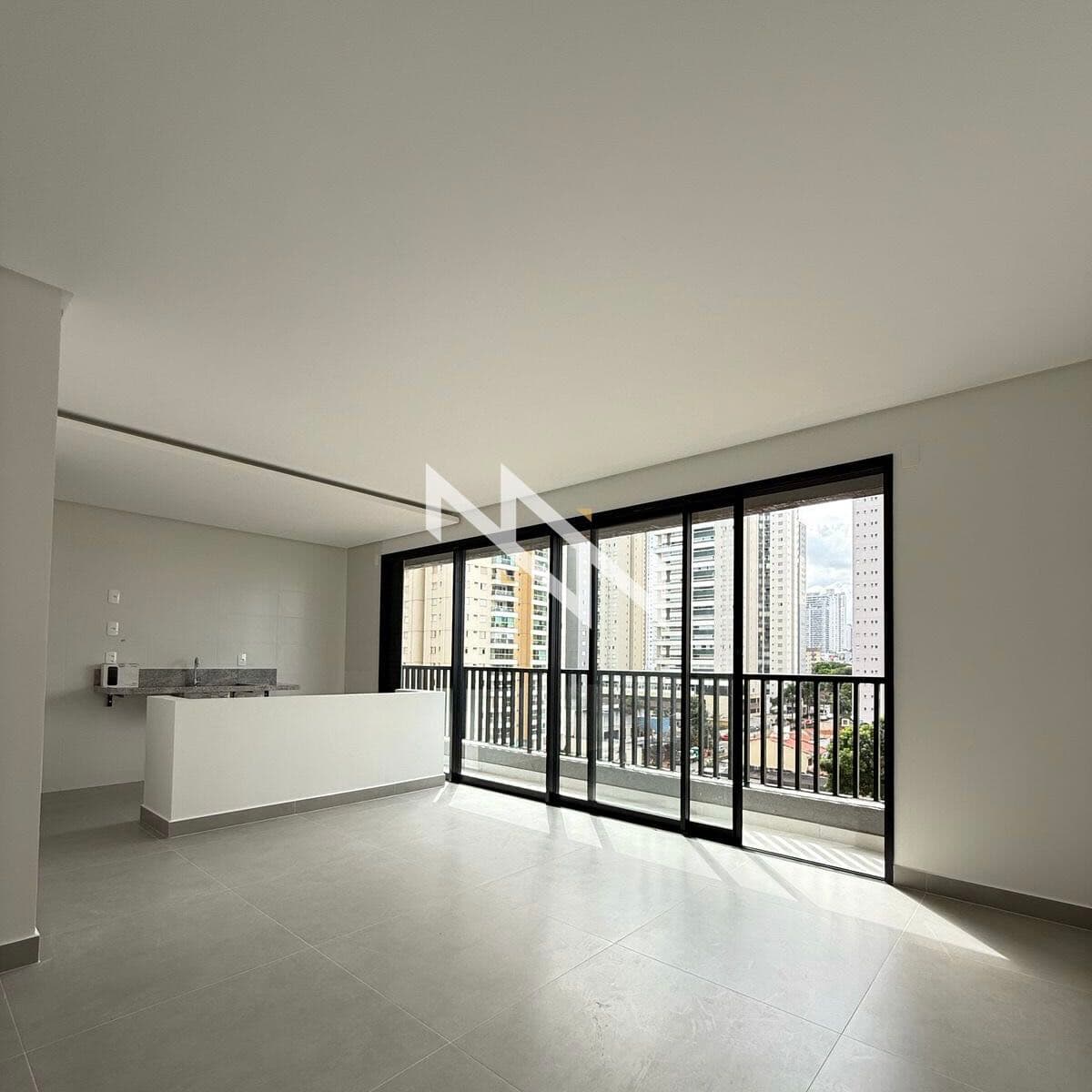 Apartamento novo 3 suítes - Setor Bueno