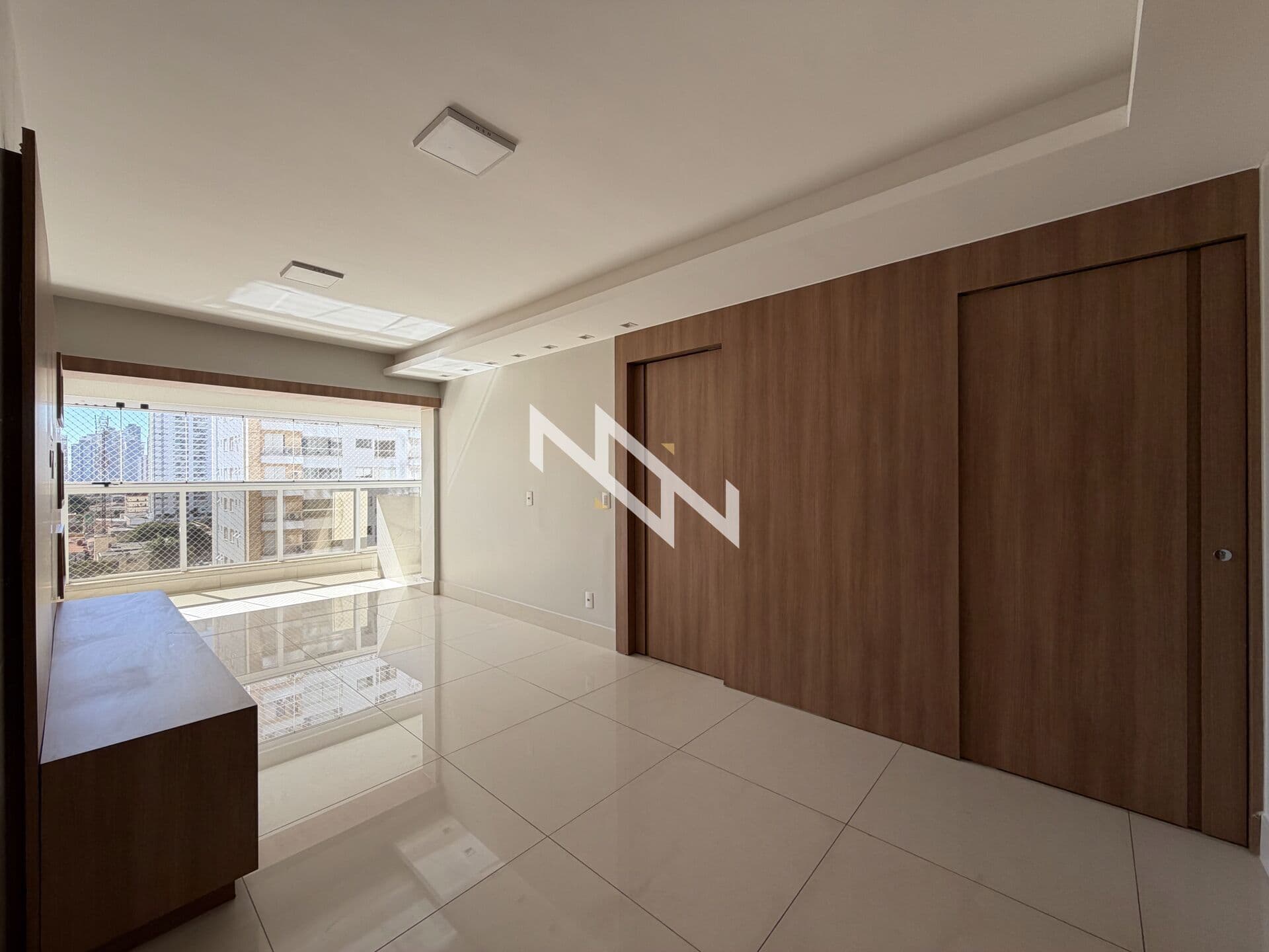 Apartamento 3 Suítes com churrasqueira a carvão - Setor Bueno