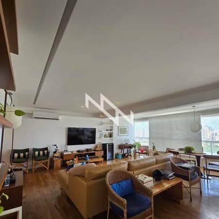 Apartamento 3 suítes com vista para o Parque Vaca Brava