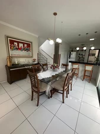Casa duplex toda reformada para venda com 04 quartos, próximo a caixa d'água da cohama