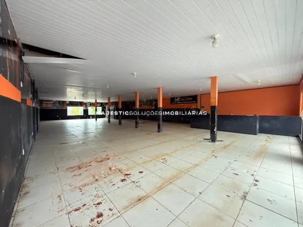 Ponto Comercial próximo ao socorrão para locação (1° andar)