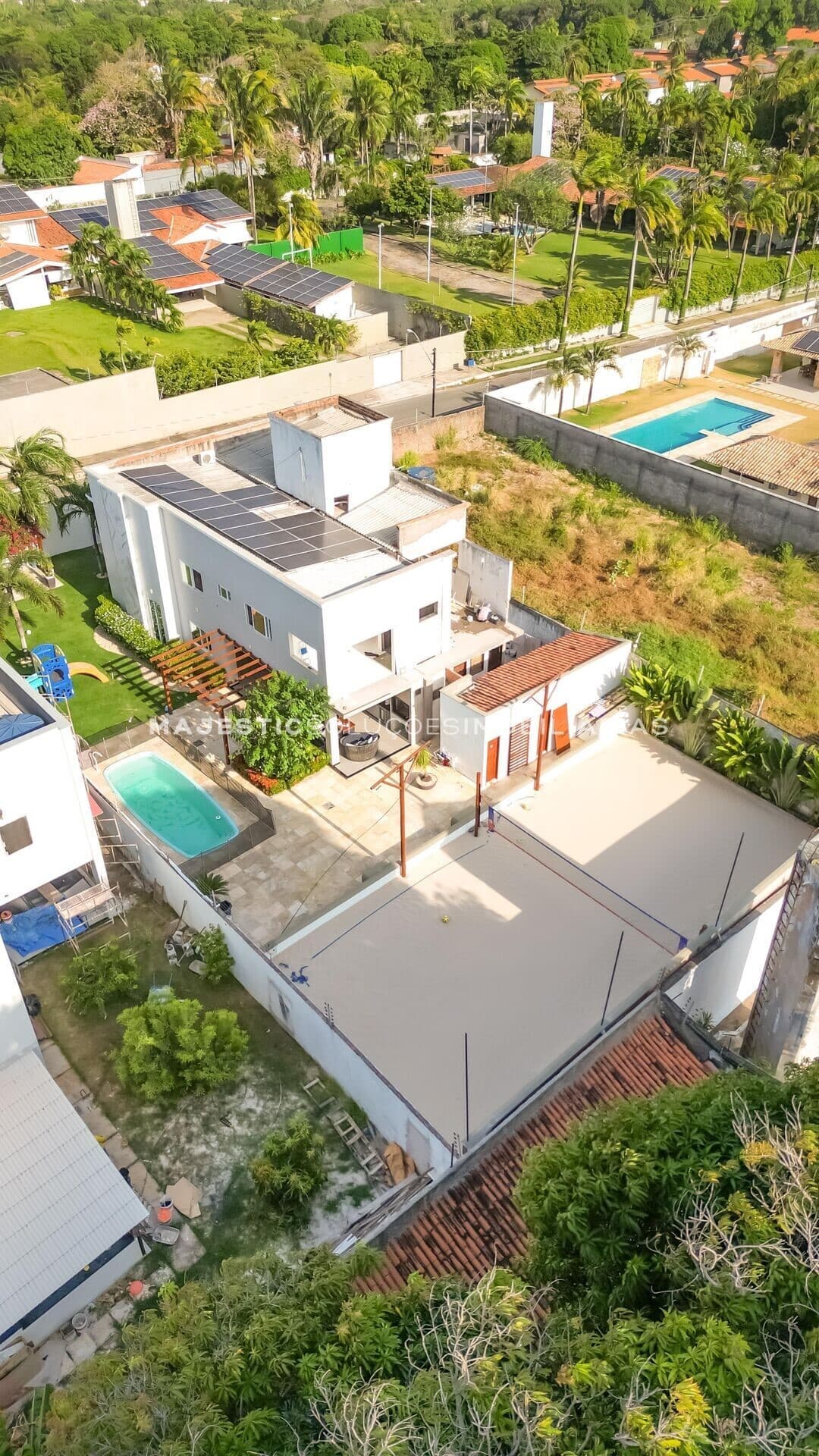 Casa de Alto Padrão com 04 quartos para venda no olho d'agua