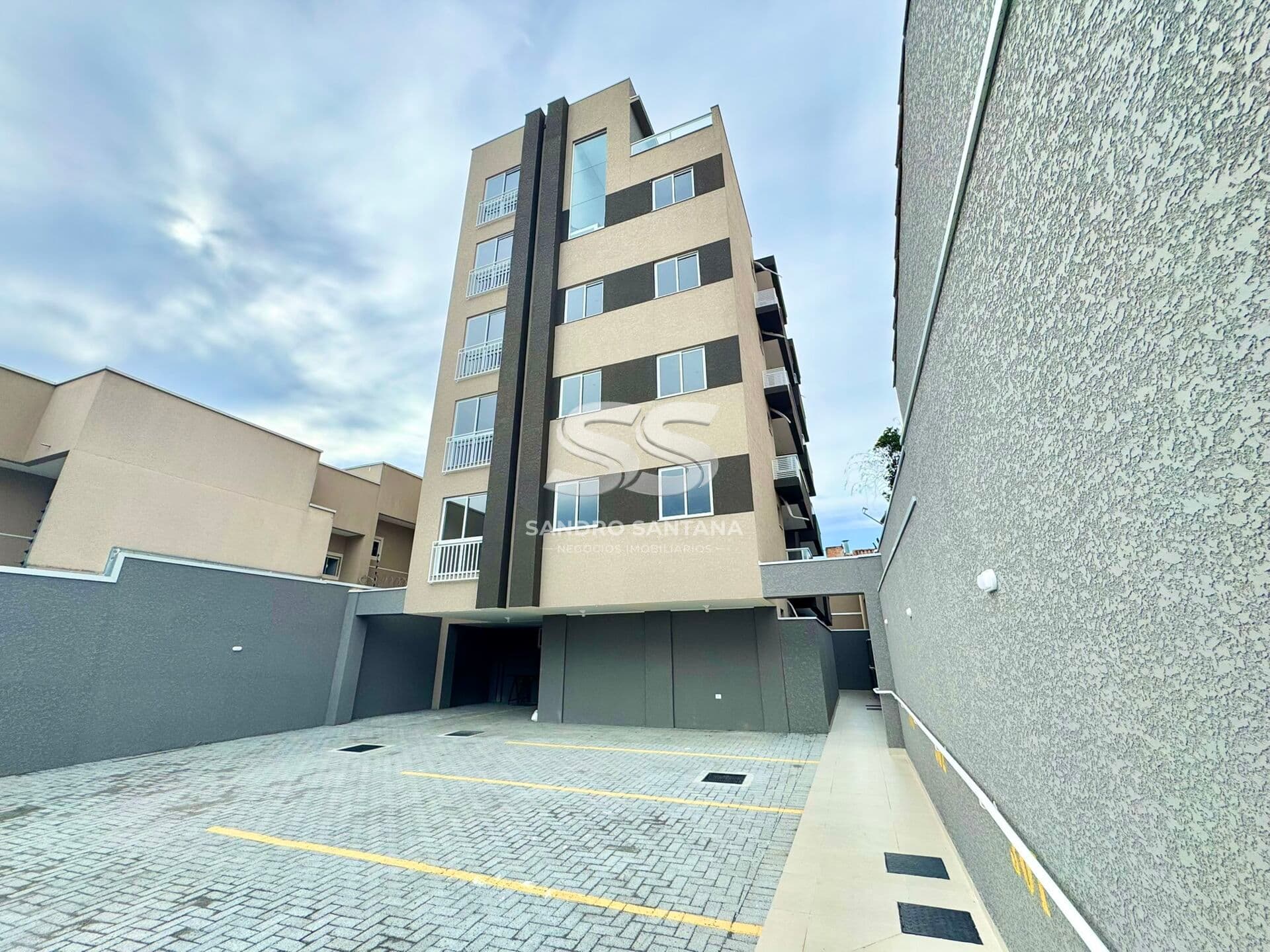 Apartamento em São José dos Pinhais - Três Marias
