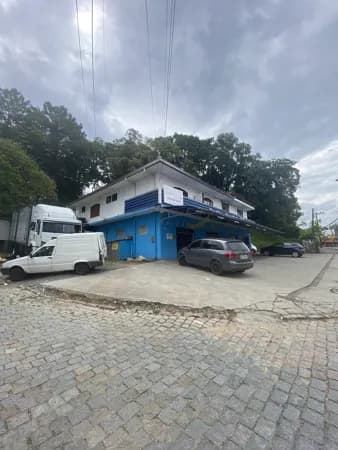Sobrado comercial com Sala e Kit-Net no Bom Retiro!