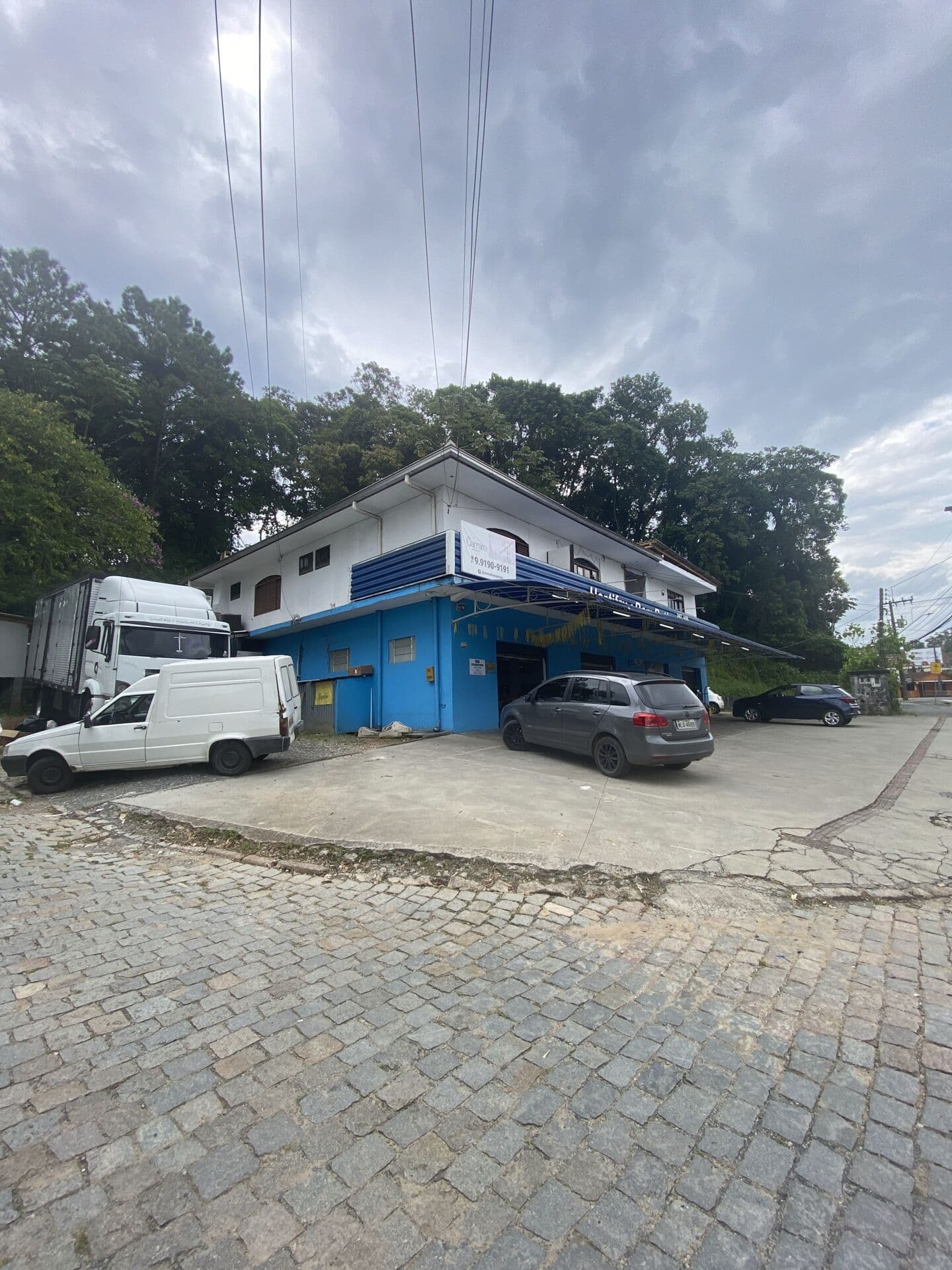 Sobrado comercial com Sala e Kit-Net no Bom Retiro!