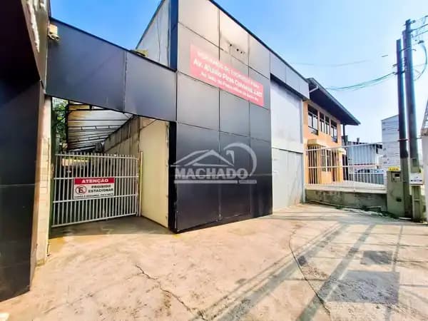 Sala Comercial de 476m² no Bucarein!